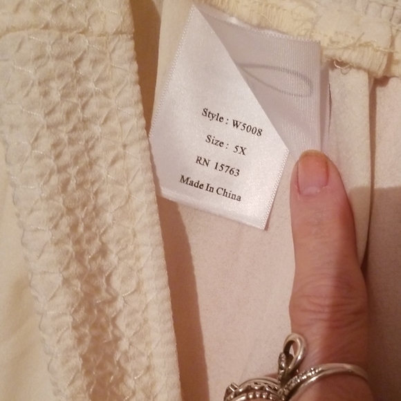 Tunic - Picture 3 of 4